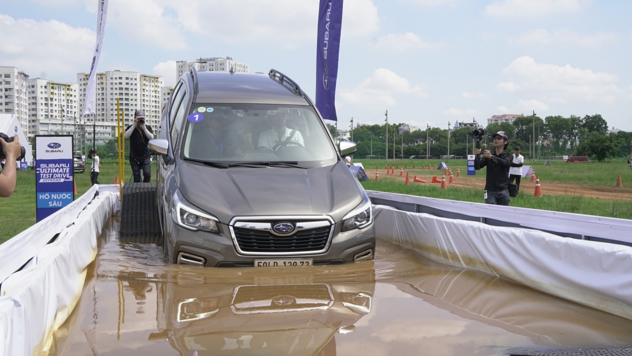 trai nghiem off road cung subaru forester ngay giua long sai gon