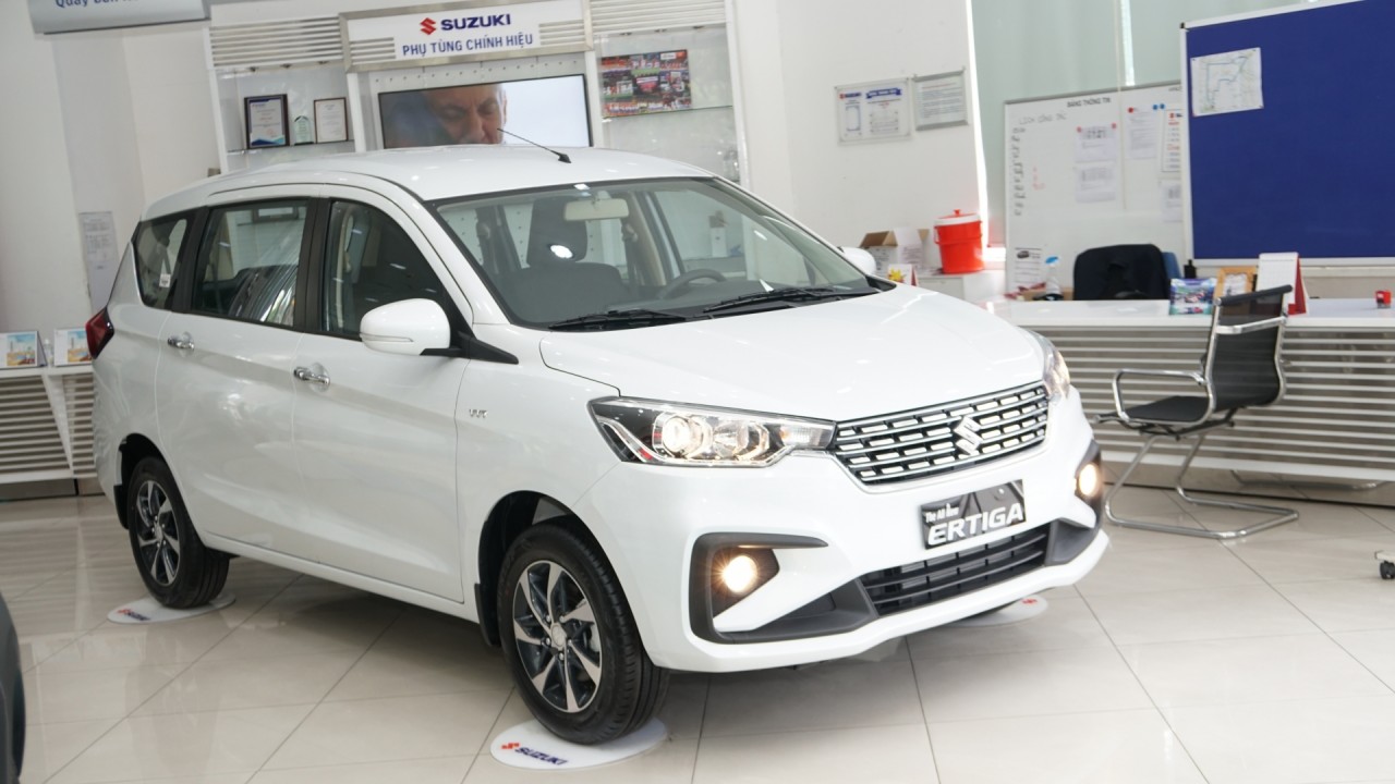 Điểm mặt các mẫu xe 7 chỗ có giá dưới 700 triệu đồng tại Việt Nam diem mat cac mau xe 7 cho co gia duoi 700 trieu dong tai viet nam