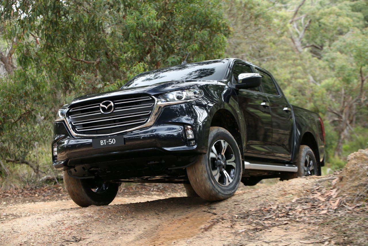Mazda BT-50 2021 - tiếp tục những sự nửa vời mazda bt 50 tu mot bai test thi truong den mot ke le thuoc