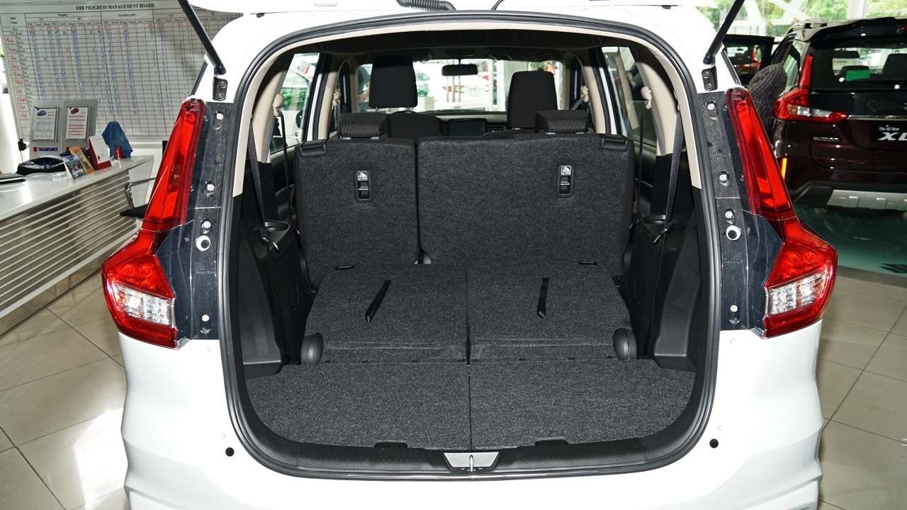 suzuki ertiga sport ke thach thuc dang gom trong phan khuc mpv