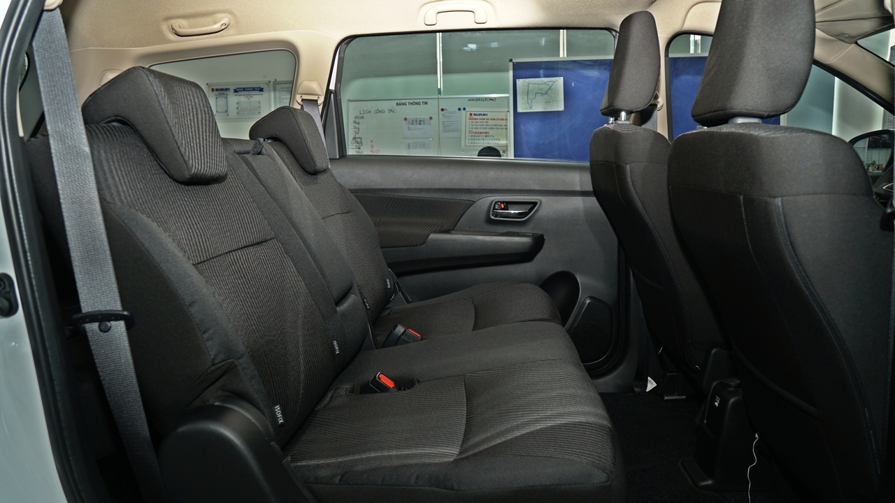 suzuki ertiga sport ke thach thuc dang gom trong phan khuc mpv