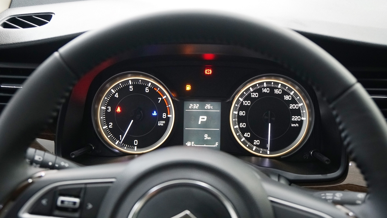 suzuki ertiga sport ke thach thuc dang gom trong phan khuc mpv
