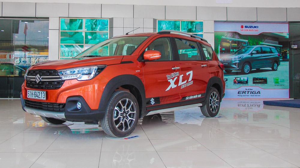 so sanh mitsubishi xpander va suzuki xl7