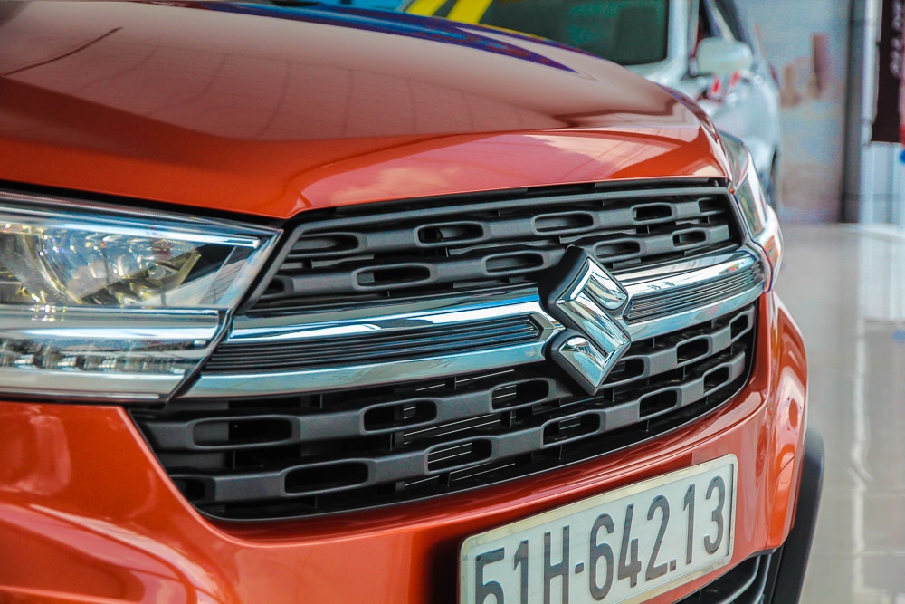 so sanh mitsubishi xpander va suzuki xl7