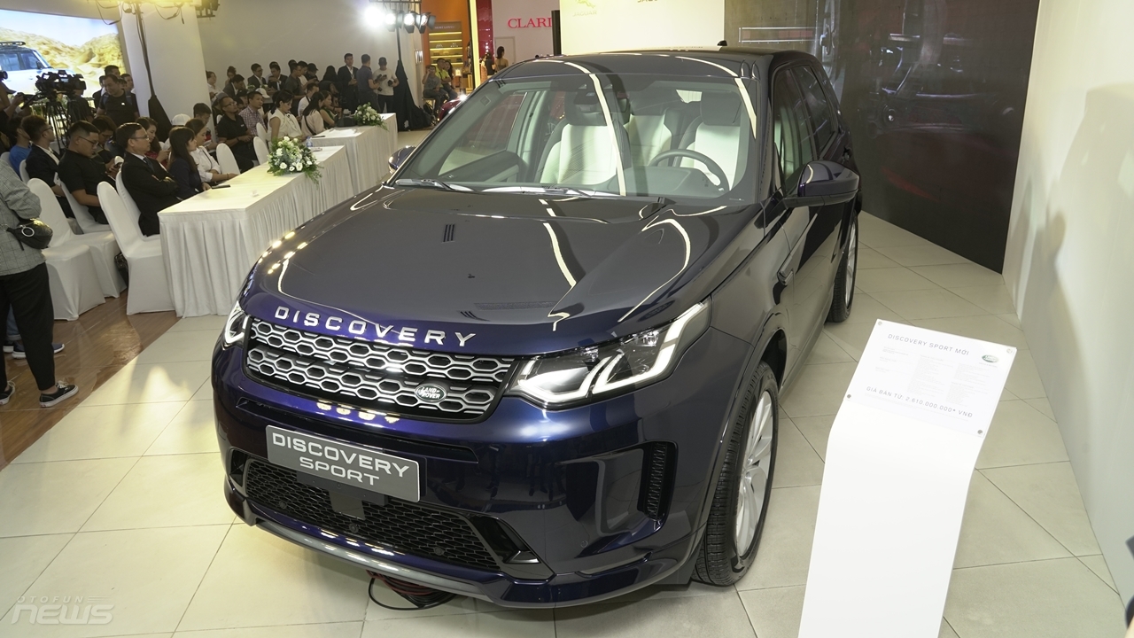 jaguar xe va land rover discovery sport hoan toan moi co mat tai viet nam