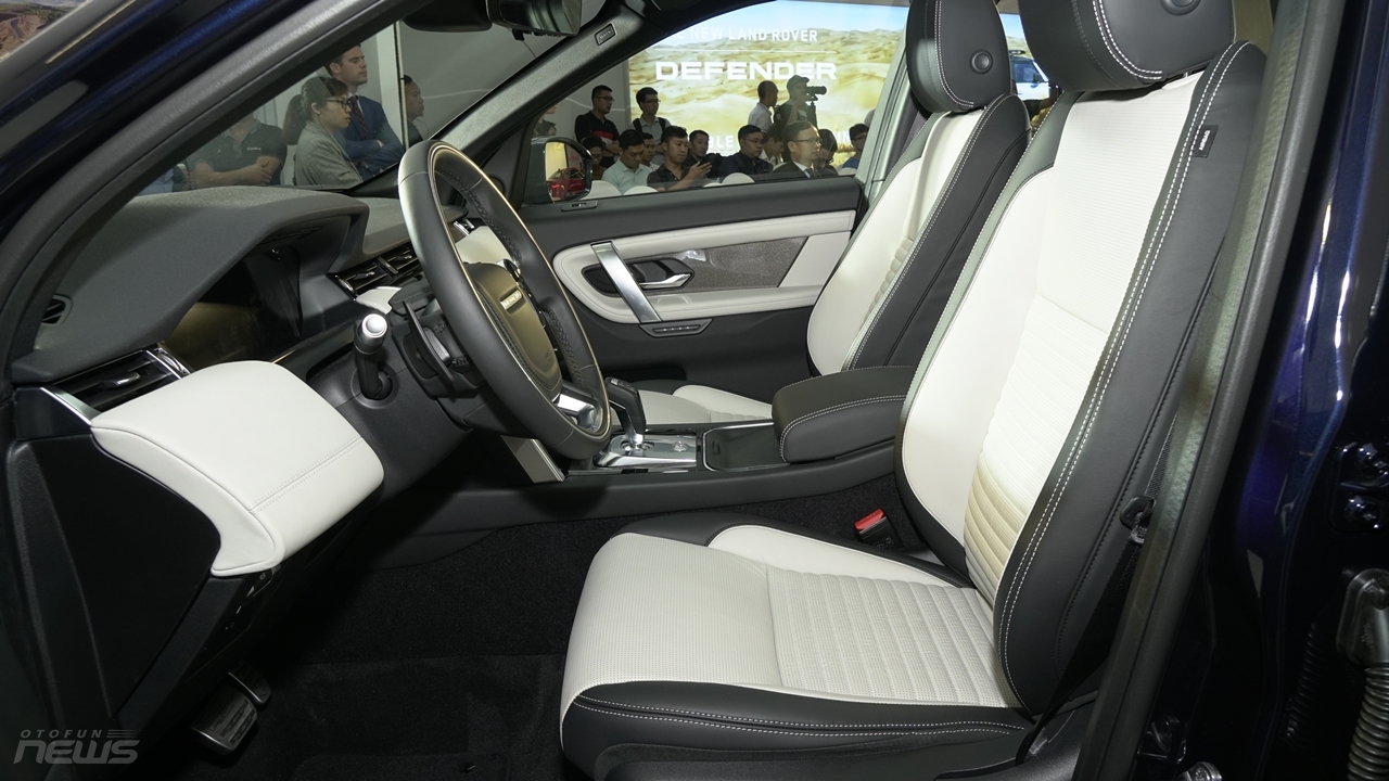 jaguar xe va land rover discovery sport hoan toan moi co mat tai viet nam
