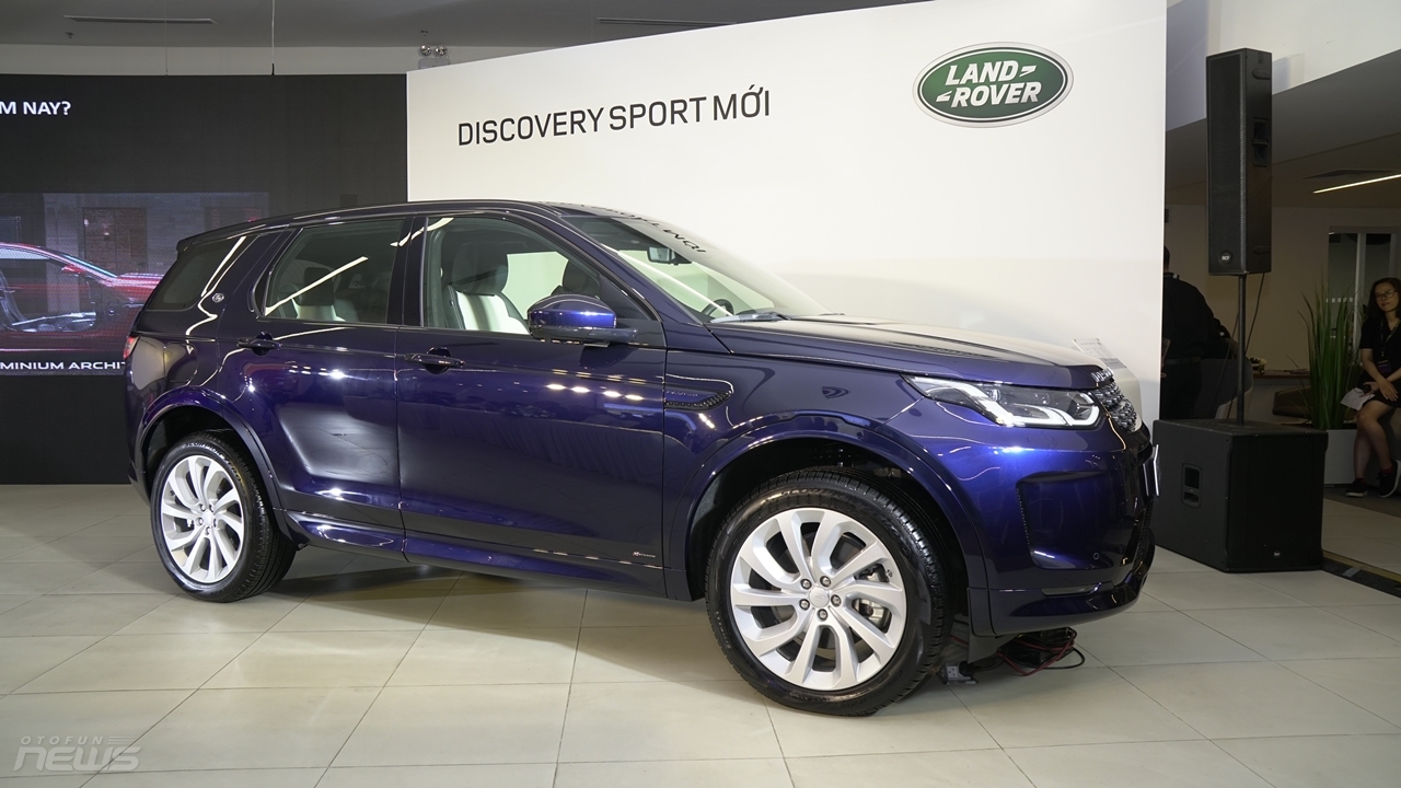 jaguar xe va land rover discovery sport hoan toan moi co mat tai viet nam