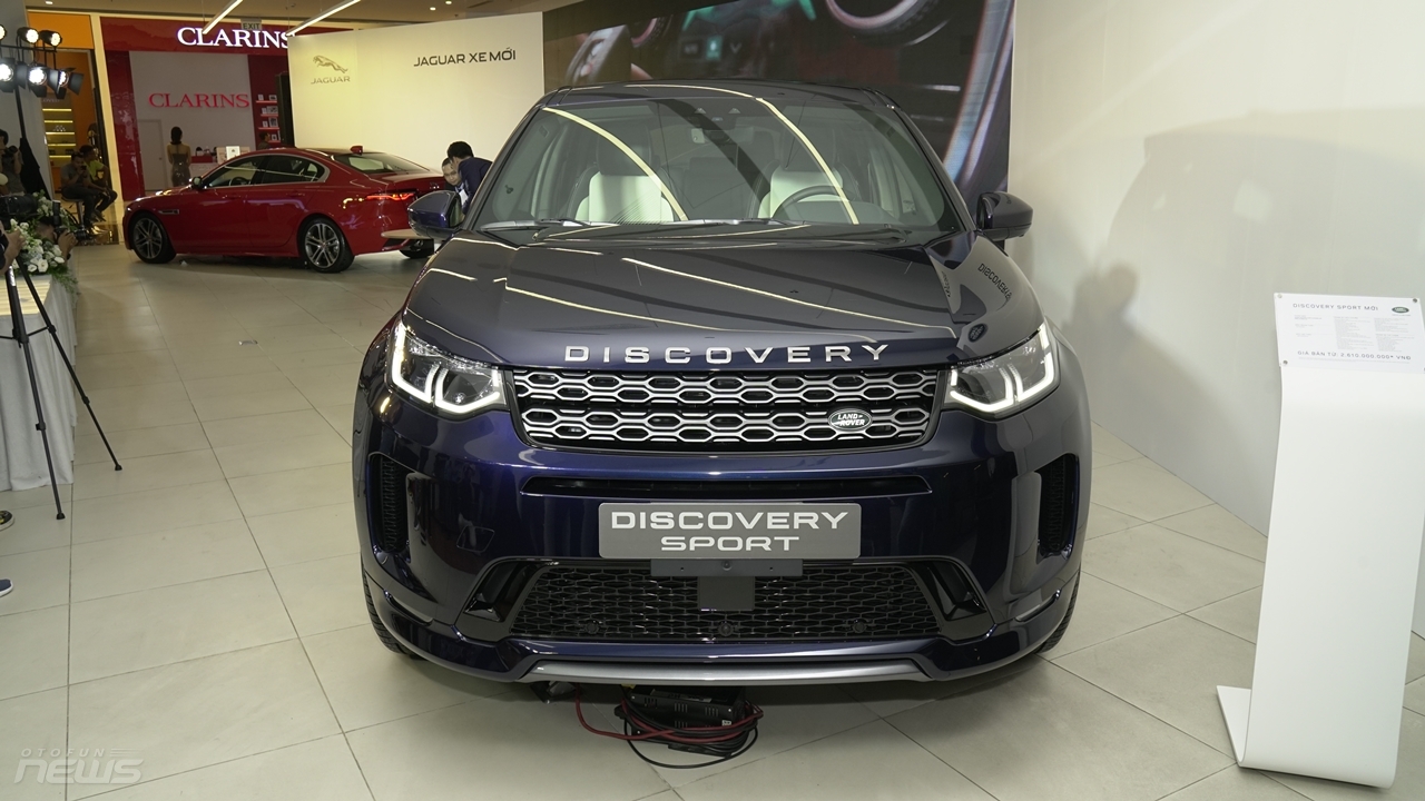 jaguar xe va land rover discovery sport hoan toan moi co mat tai viet nam