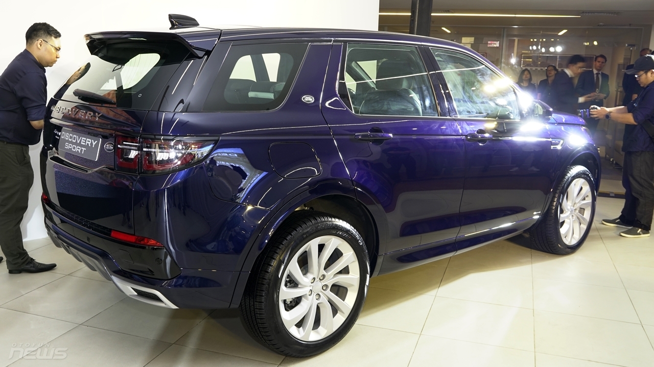 Cận cảnh Land Rover Discovery Sport 2020 can canh land rover discovery sport 2020