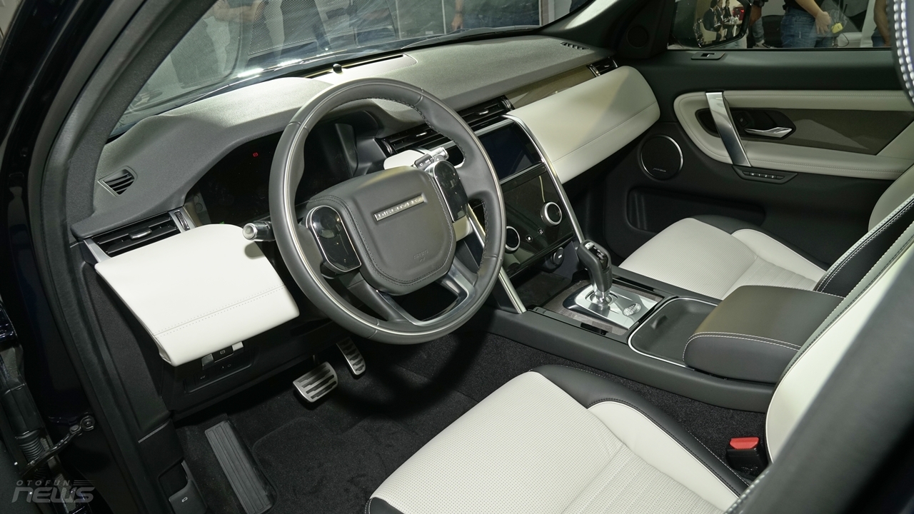 Cận cảnh Land Rover Discovery Sport 2020 can canh land rover discovery sport 2020