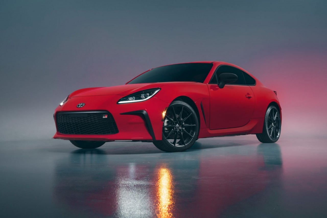 Toyota GR-86 2022 ra mắt với giá 30.000 USD Toyota GR-86 2022 ra mắt với giá 30.000 USD