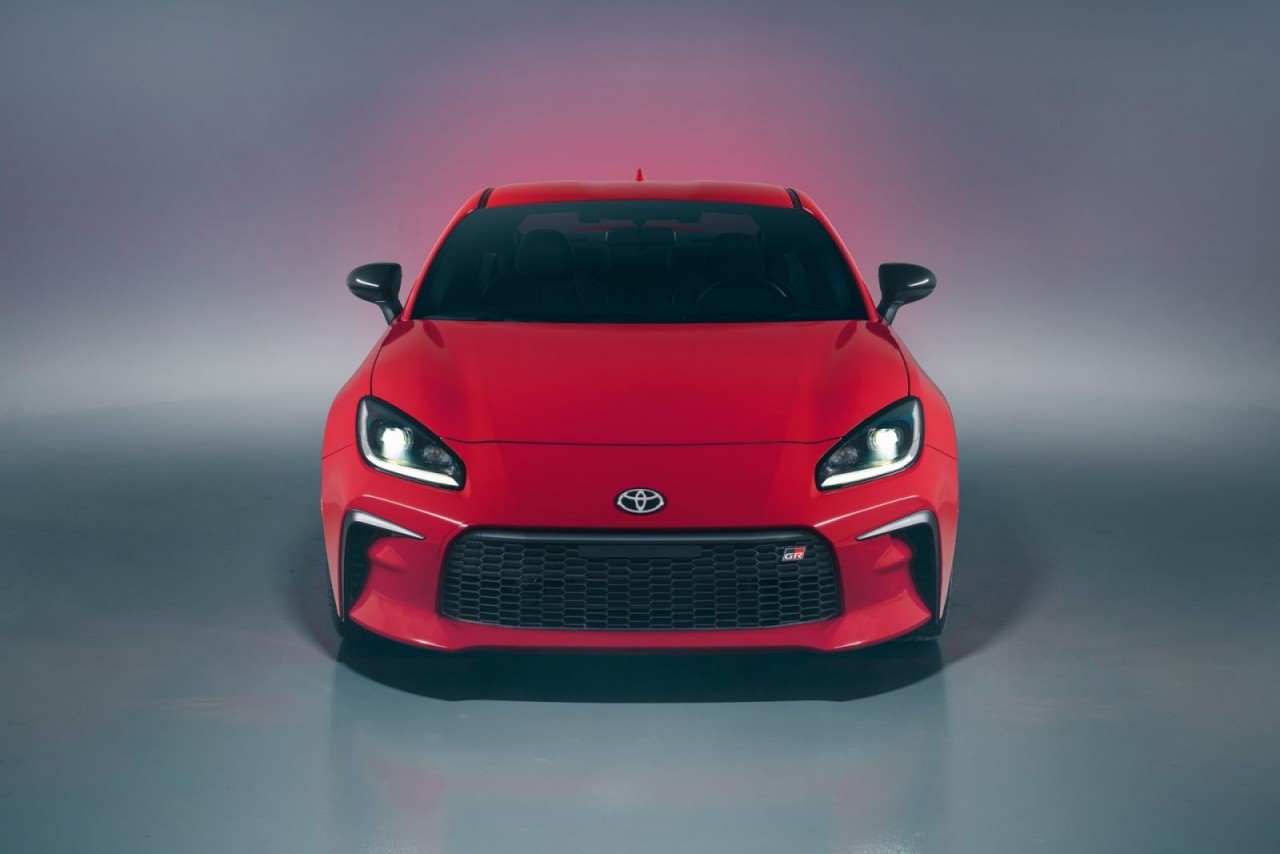 Toyota GR-86 2022 ra mắt với giá 30.000 USD Toyota GR-86 2022 ra mắt với giá 30.000 USD