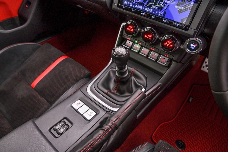Toyota GR-86 2022 ra mắt với giá 30.000 USD Toyota GR-86 2022 ra mắt với giá 30.000 USD