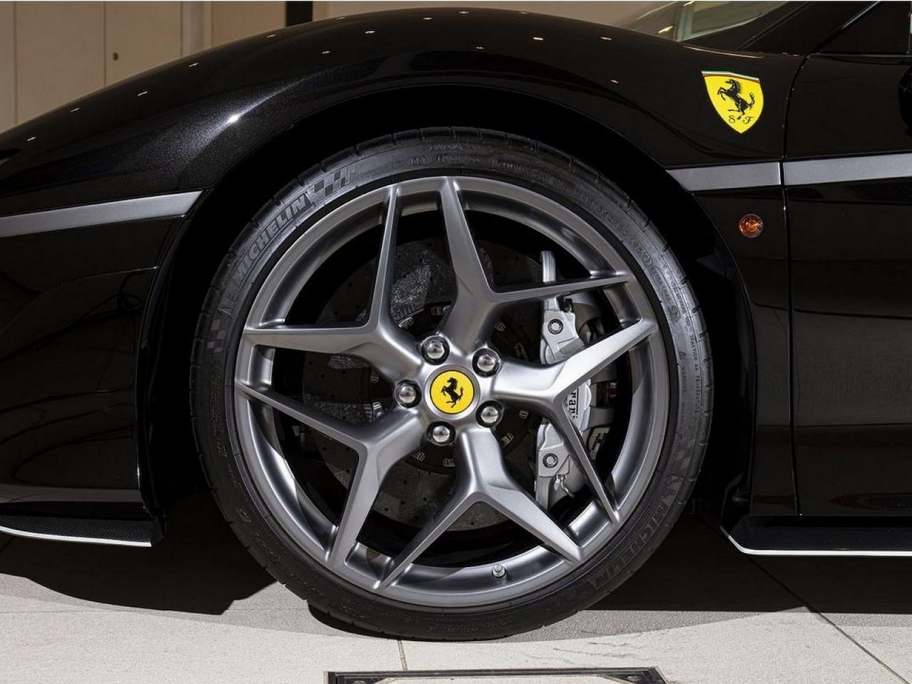 'Hàng độc' Ferrari J50 được rao bán tại Nhật Bản với giá 3,6 triệu USD