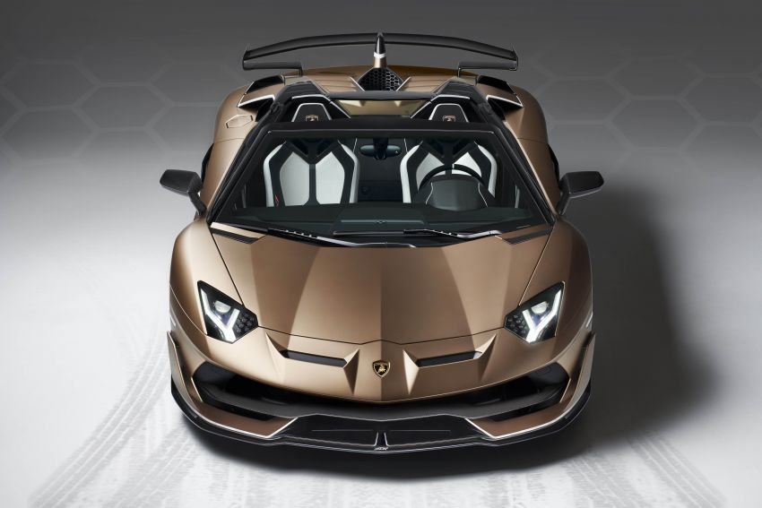 Bất chấp dịch bệnh, Lamborghini đã bán gần hết lượng xe của năm 2021