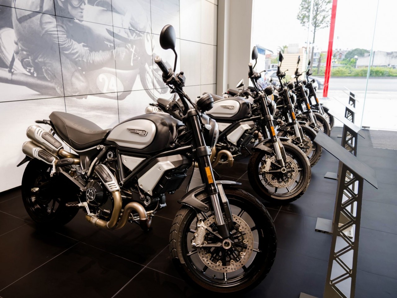 Ducati khai trương phòng trưng bày và xưởng dịch vụ mới tại Hà Nội
