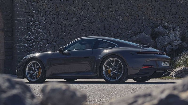 Porsche 911 GT3 Touring 2022 ra mắt, công suất 502 mã lực Porsche 911 GT3 Touring 2022 ra mắt, công suất 502 mã lực