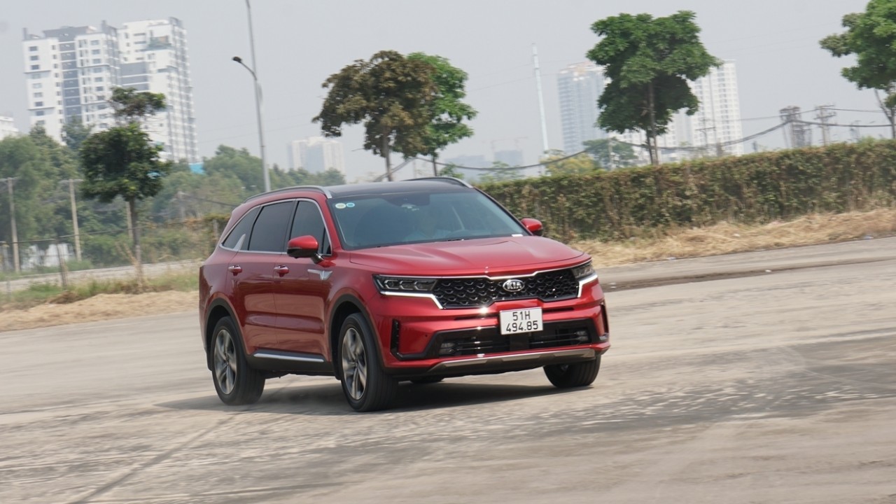 Đánh giá chi tiết Kia Sorento 2021