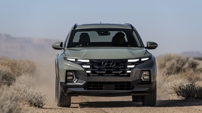 Bán tải Hyundai Santa Cruz công bố giá, đắt hơn Ford Maverick