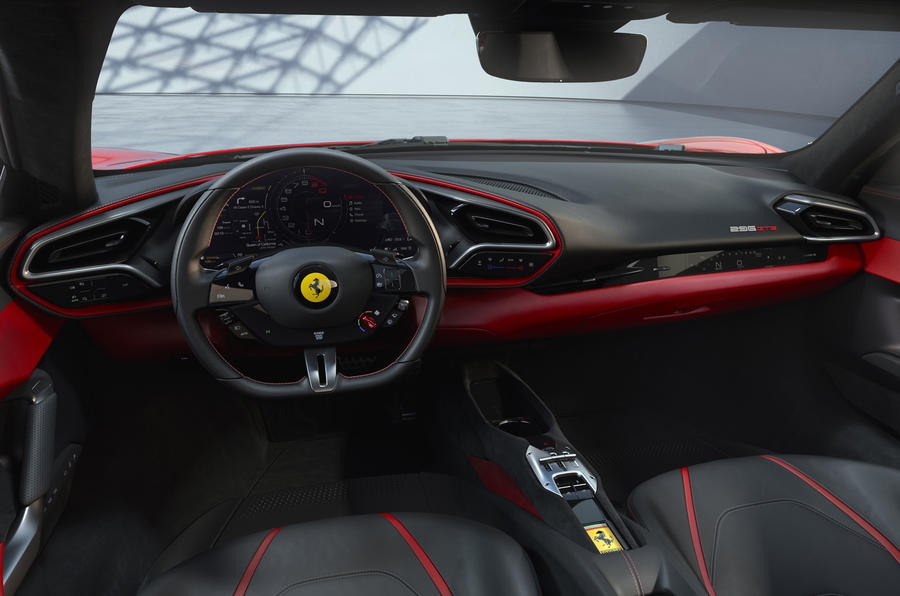 Ferrari 296 GTB chỉ sử dụng động cơ V6 hybrid nhưng có công suất lên đến 819 mã lực