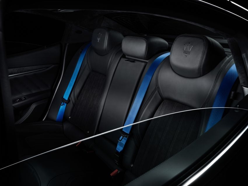 Maserati Ghibli Fragment phiên bản giới hạn chỉ 175 chiếc Maserati Ghibli Fragment phiên bản giới hạn chỉ 175 chiếc