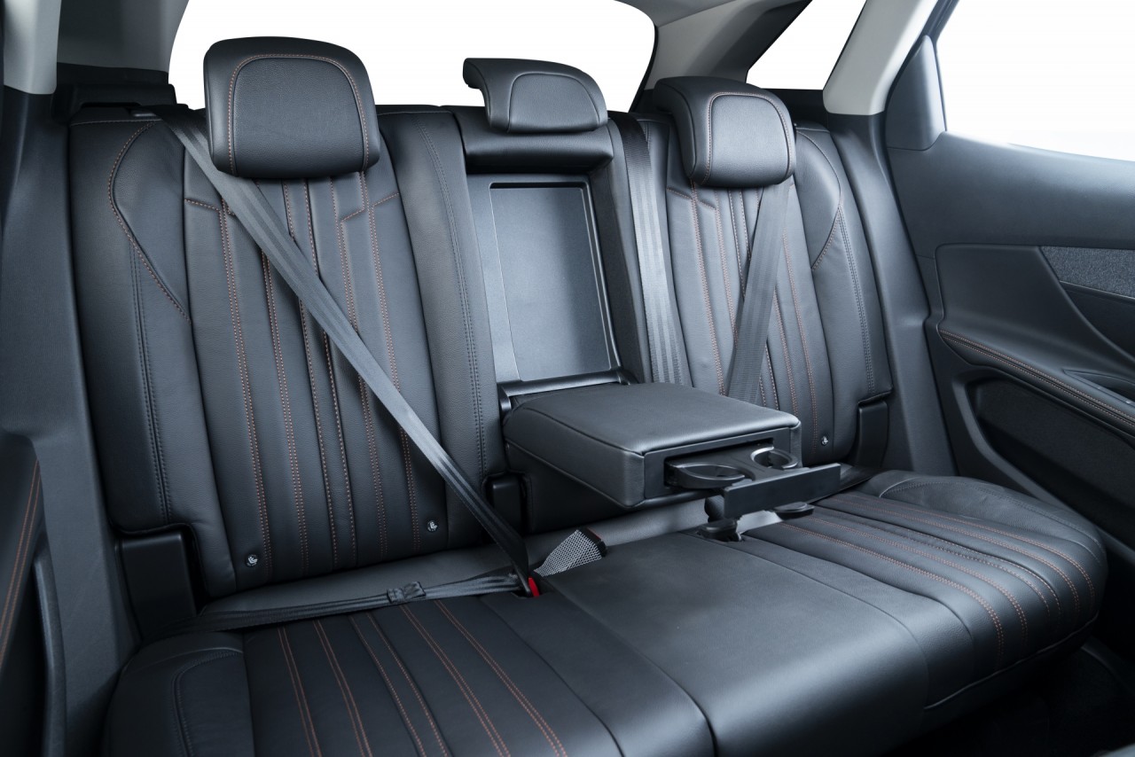 Cận cảnh Peugeot 3008 2021 vừa được ra mắt, giá chỉ từ 1,009 tỷ đồng Cận cảnh Peugeot 3008 2021 vừa được ra mắt, giá chỉ từ 1,009 tỷ đồng