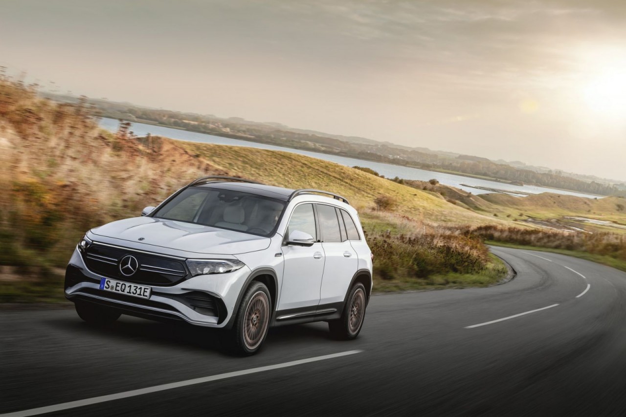 Xe điện Mercedes EQB 2022 có giá từ 54.500 USD Xe điện Mercedes EQB 2022 có giá từ 54.500 USD