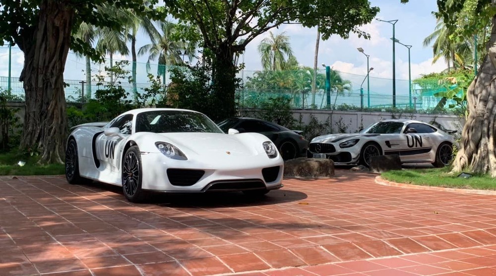 Ông chủ cà phê Trung Nguyên 'tậu' Porsche 918 Spyder
