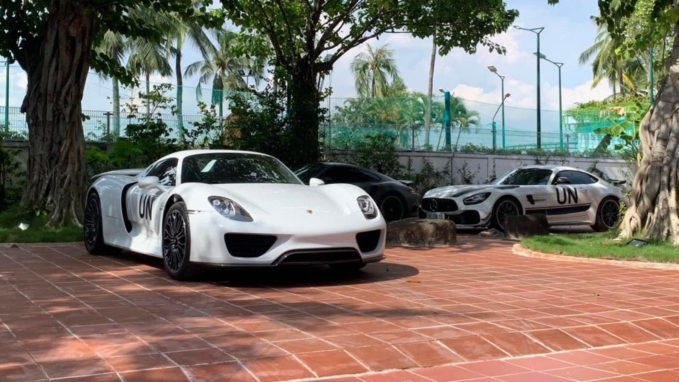 Ông chủ cà phê Trung Nguyên 'tậu' Porsche 918 Spyder