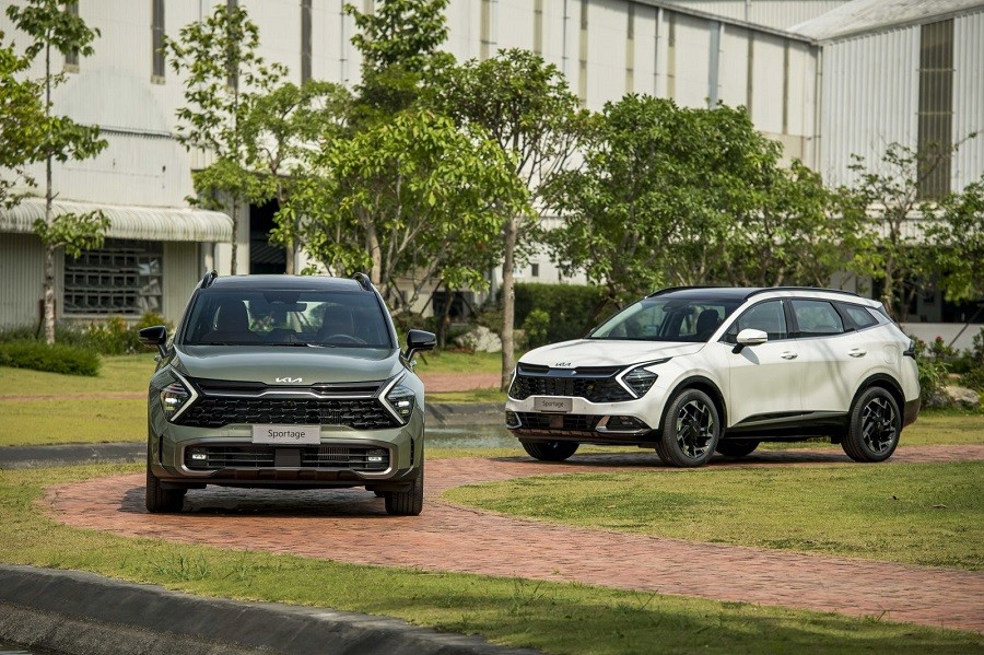 Kia Sportage ra mắt với 8 phiên bản giá từ 899 triệu đồng Kia Sportage ra mắt với 8 phiên bản giá từ 899 triệu đồng