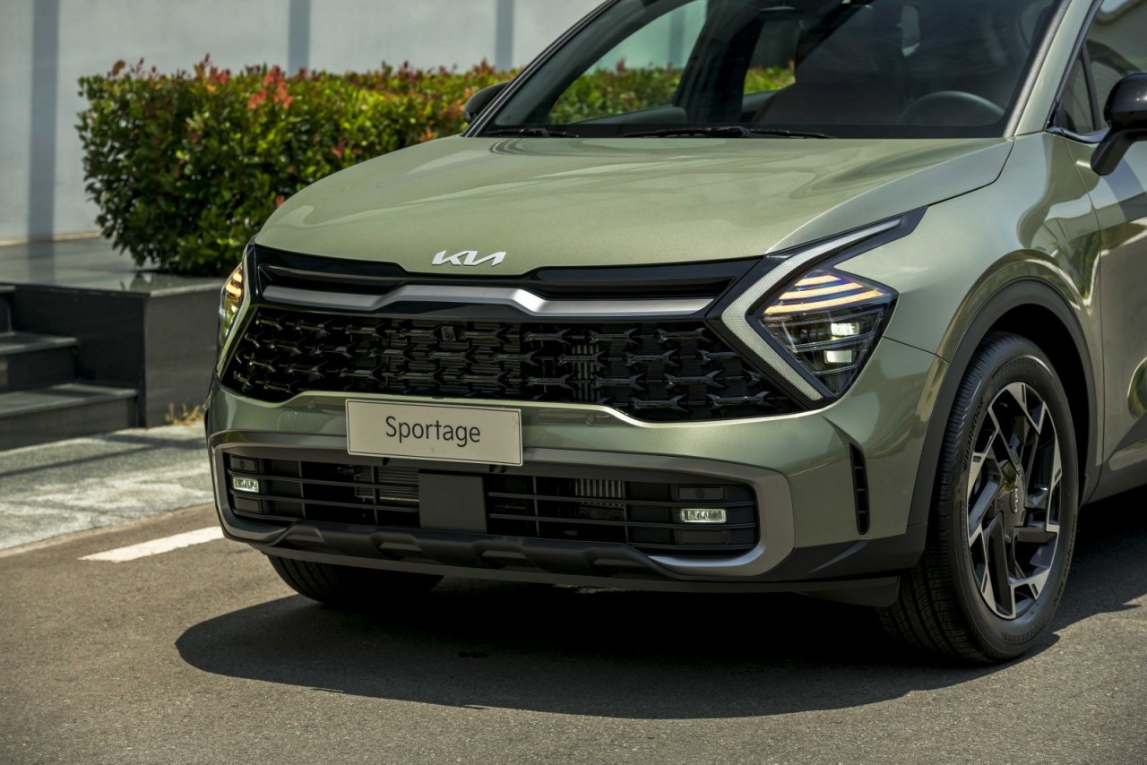 Kia Sportage ra mắt với 8 phiên bản giá từ 899 triệu đồng Kia Sportage ra mắt với 8 phiên bản giá từ 899 triệu đồng
