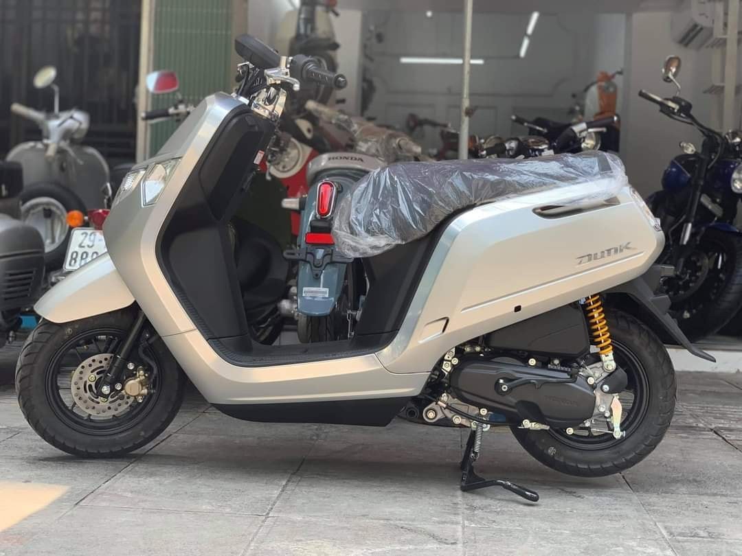 Honda Dunk 50cc về Việt Nam, giá bằng SH125i Honda Dunk 50cc về Việt Nam, giá bằng SH125i