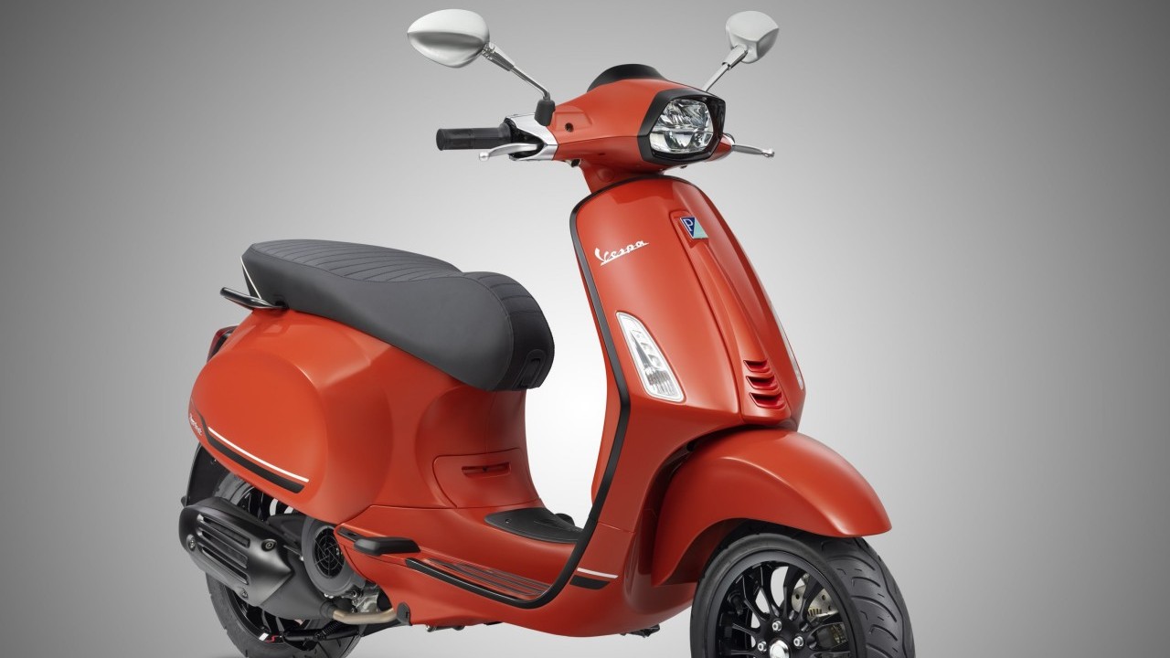 Piaggio Việt Nam ra mắt bộ sưu tập mới dành cho Vespa Sprint và Vespa Primavera
