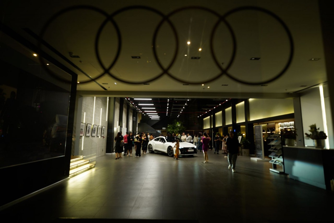 Audi Charging Lounge giới thiệu hai triển lãm ảnh tại Sài Gòn Audi Charging Lounge giới thiệu hai triển lãm ảnh tại Sài Gòn