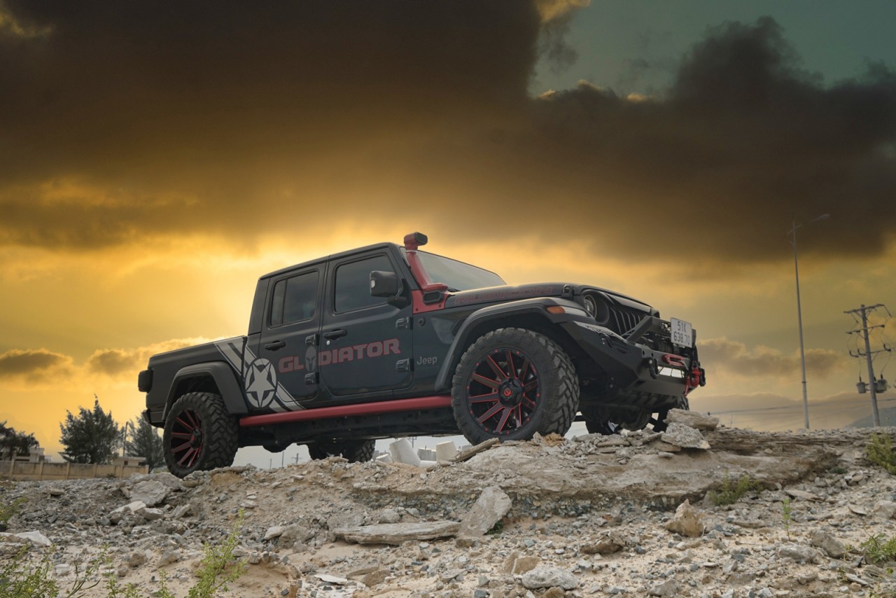 Jeep Gladiator 2023: Mẫu bán tải không dành cho số đông
