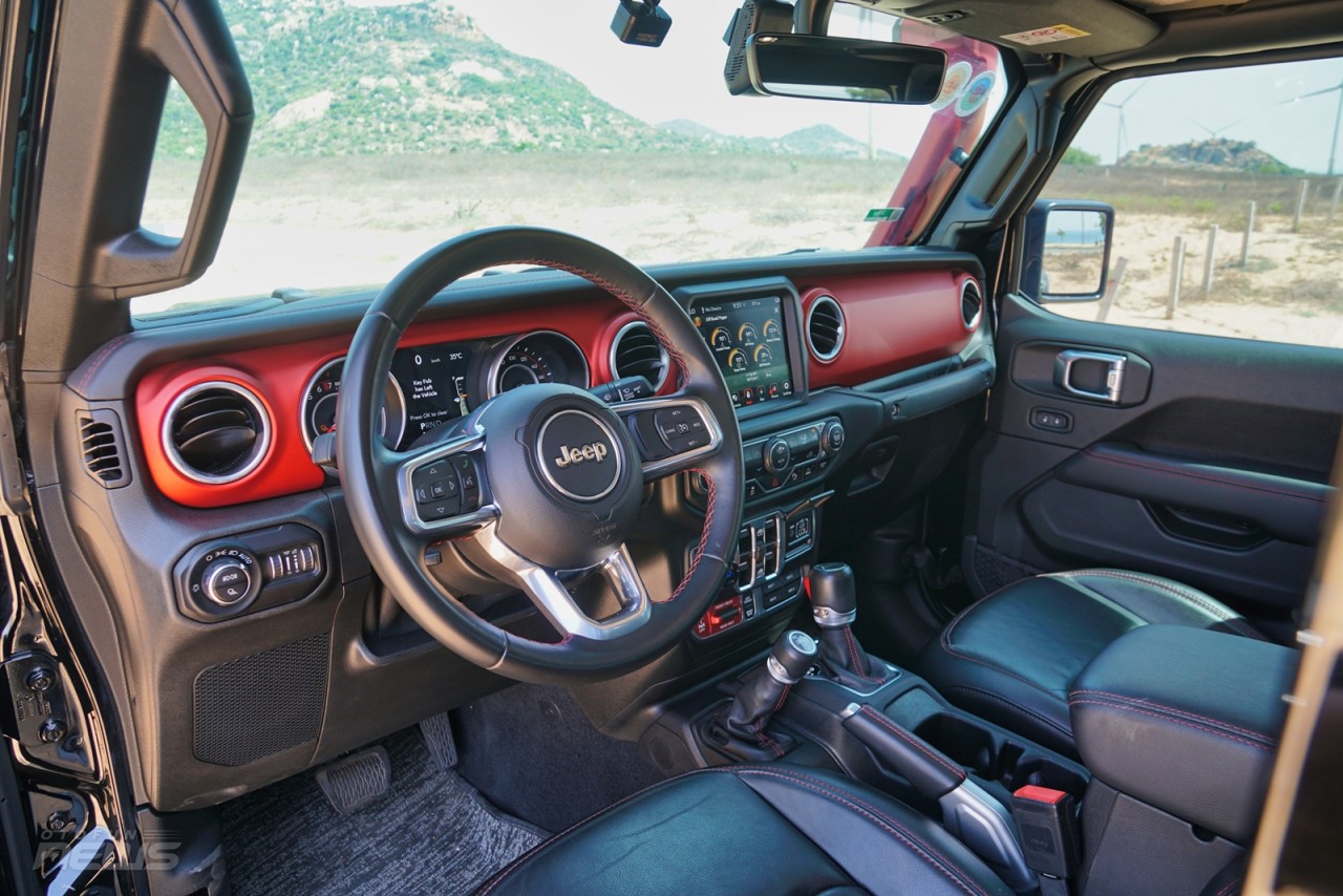Jeep Gladiator 2023: Mẫu bán tải không dành cho số đông