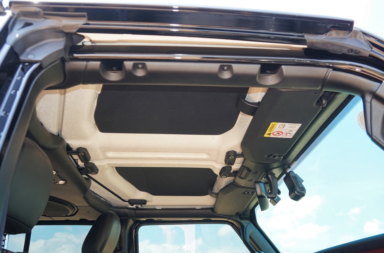 Jeep Gladiator 2023: Mẫu bán tải không dành cho số đông