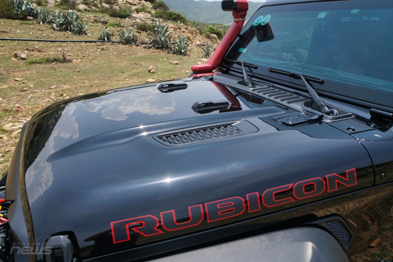Jeep Gladiator 2023: Mẫu bán tải không dành cho số đông