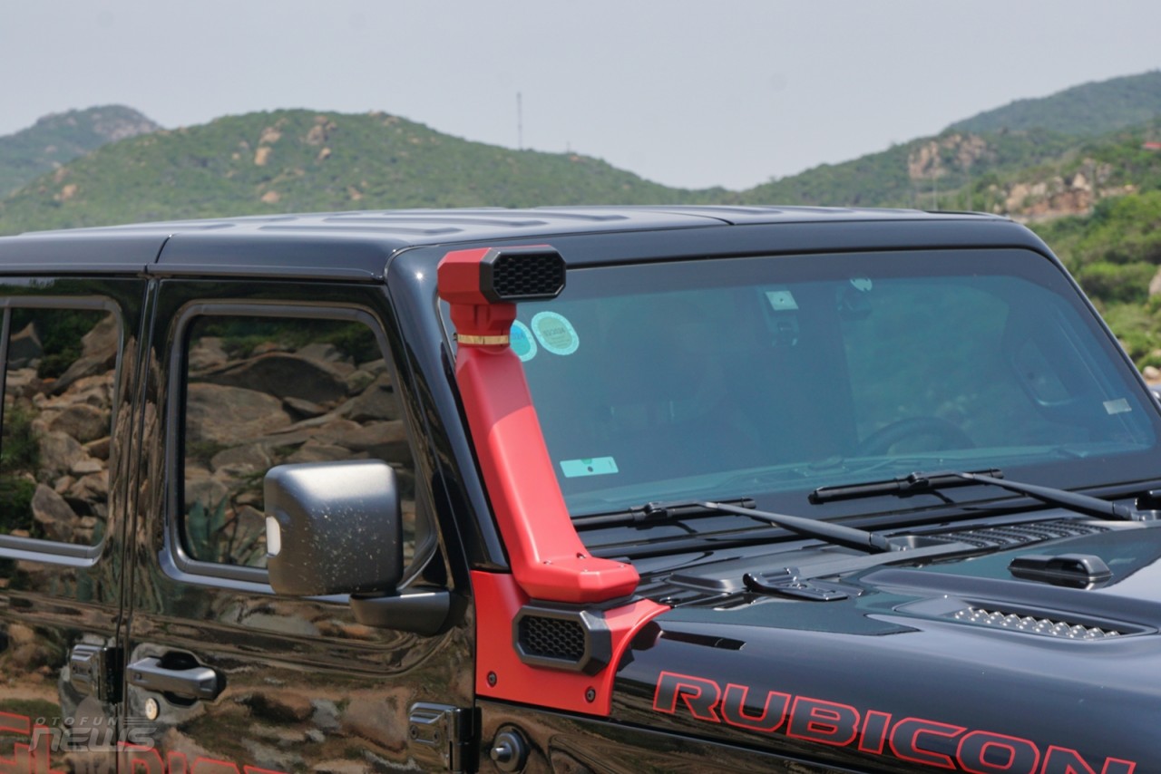 Jeep Gladiator 2023: Mẫu bán tải không dành cho số đông