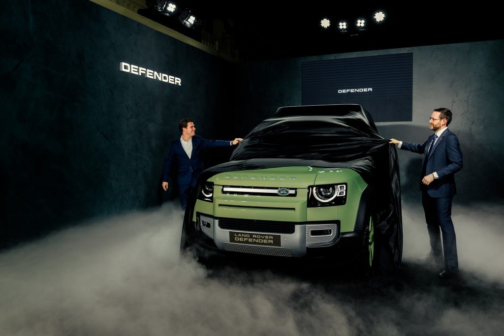 Land Rover Defender phiên bản kỷ niệm 75 năm có mặt tại Việt Nam Land Rover Defender phiên bản kỷ niệm 75 năm có mặt tại Việt Nam