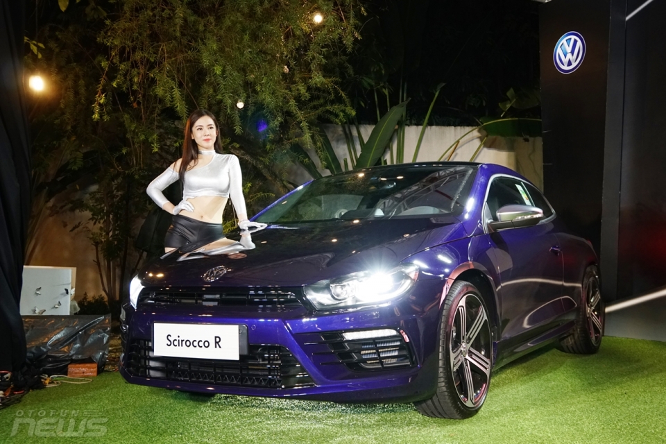 Volkswagen trình làng "bộ đôi" xe thể thao Scirocco tại Việt Nam volkswagen trinh lang bo doi xe the thao scirocco tai viet nam