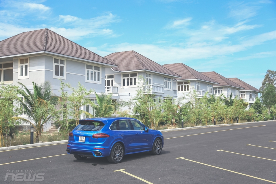 chinh phuc mui yen cung porsche cayenne
