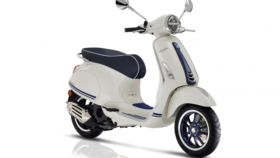 Vespa Primavera phiên bản du thuyền có giá 77,5 triệu đồng