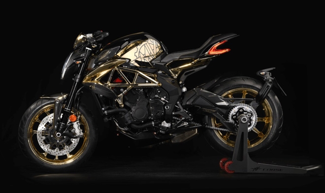 mv agusta dragster 800 rc phien ban ma vang kich doc