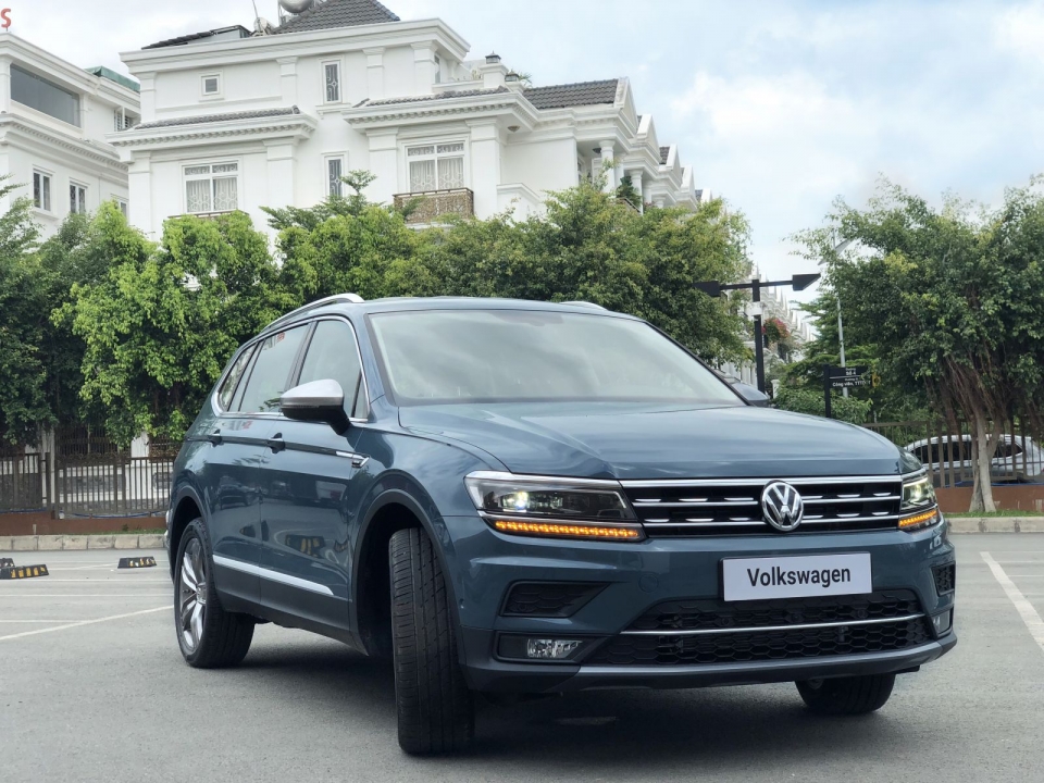 Volkswagen ra mắt Tiguan Allspace Luxury với giá 1,849 tỷ đồng volkswagen ra mat tiguan allspace luxury voi gia 1849 ty dong