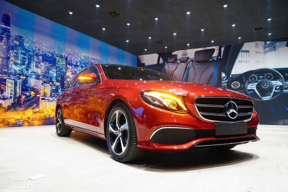 Triển lãm mercedes-benz lần thứ chính thức diễn ra trien lam mercedes benz fascination lan thu 9 chinh thuc dien ra 17352