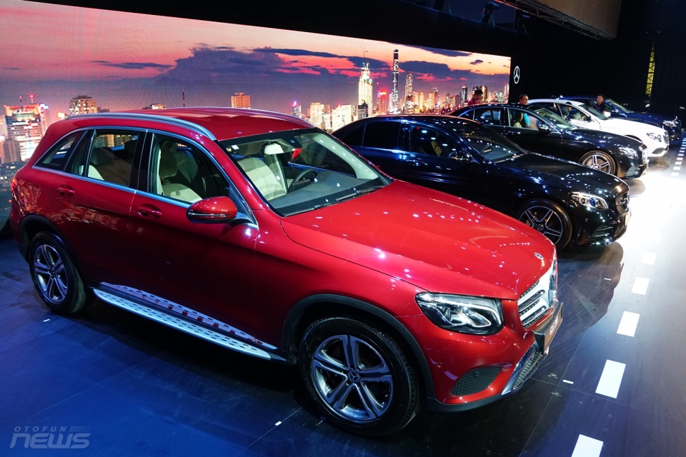 Triển lãm mercedes-benz lần thứ chính thức diễn ra trien lam mercedes benz fascination lan thu 9 chinh thuc dien ra 17352