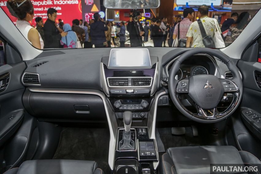 Mitsubishi Eclipse Cross ra mắt giá 792 triệu đồng mitsubishi eclipse cross ra mat gia 792 trieu dong