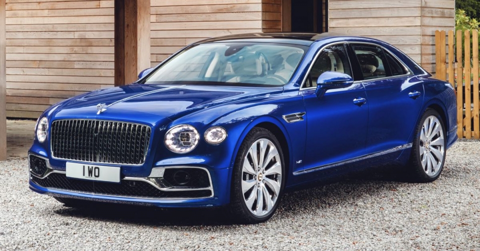 Bentley chỉ được sản xuất giới hạn bentley flying spur first edition chi duoc san xuat gioi han