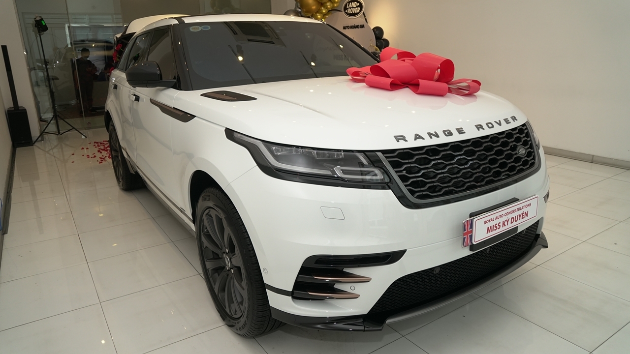 Hoa Hậu Kỳ Duyên sắm SUV hạng sang Range Rover Velar giá hơn 5,5 tỷ đồng hoa hau ky duyen sam suv hang sang range rover velar gia hon 55 ty dong